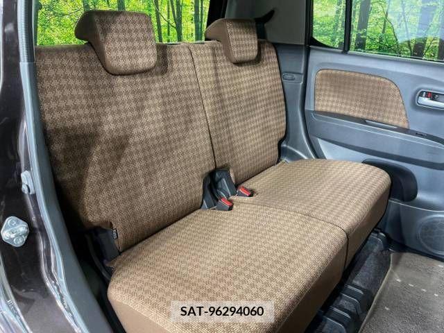 Nissan MOCO 2015-01 324593-9