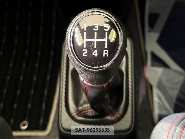 Suzuki ALTO WORKS 2016-05 214851-2