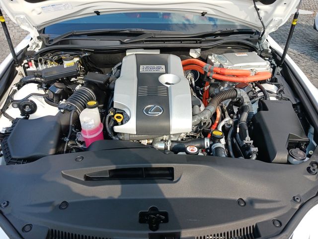 Lexus IS 2013-01 185363-26