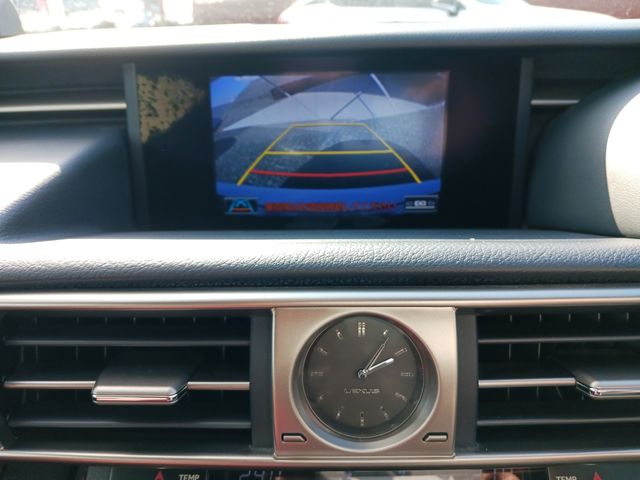 Lexus IS 2013-01 185363-15
