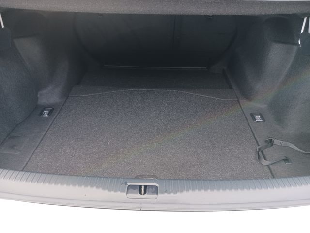 Lexus IS 2013-01 185363-25