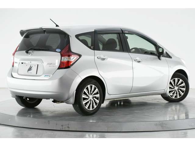 Nissan NOTE 2013-02 21473-4