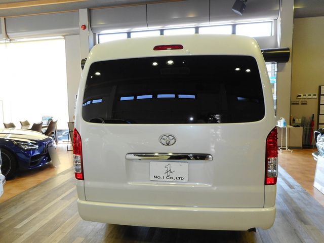 Toyota HIACE WAGON 2019-09 22687-4