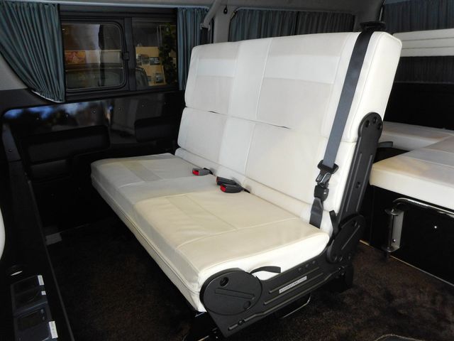 Toyota HIACE WAGON 2019-09 22687-22