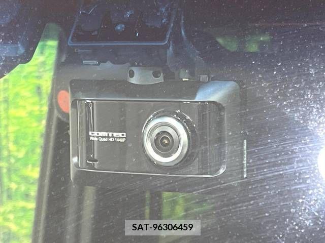 Honda N BOX CUSTOM 2021-05 307305-6
