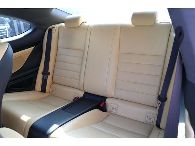 Lexus RC 2015-12 3825-13