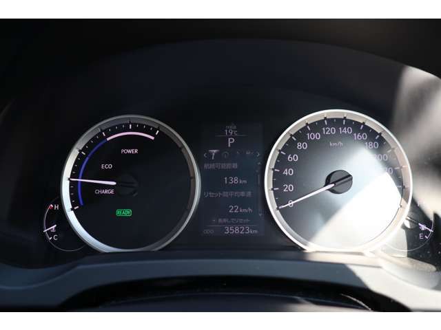 Lexus RC 2015-12 3825-10