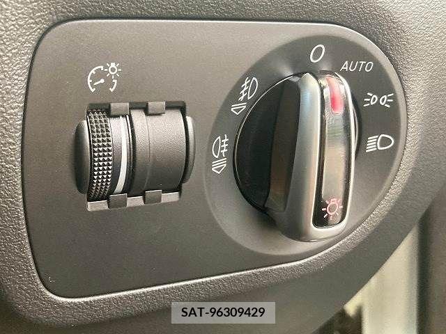 Audi TT 2012-08 316653-10