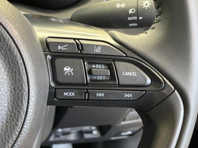 Toyota YARIS CROSS 2023-07 182577-5