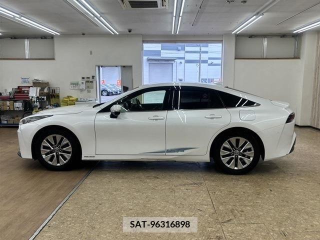 Toyota Mirai 2021-02 278685-7