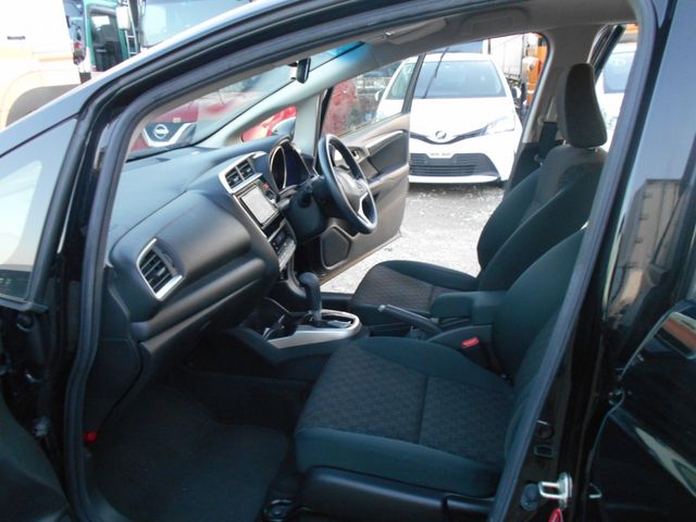 Honda FIT 2017-04 28484-11