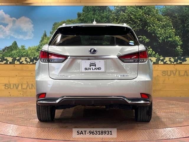 Lexus RX 2020-04 215841-15
