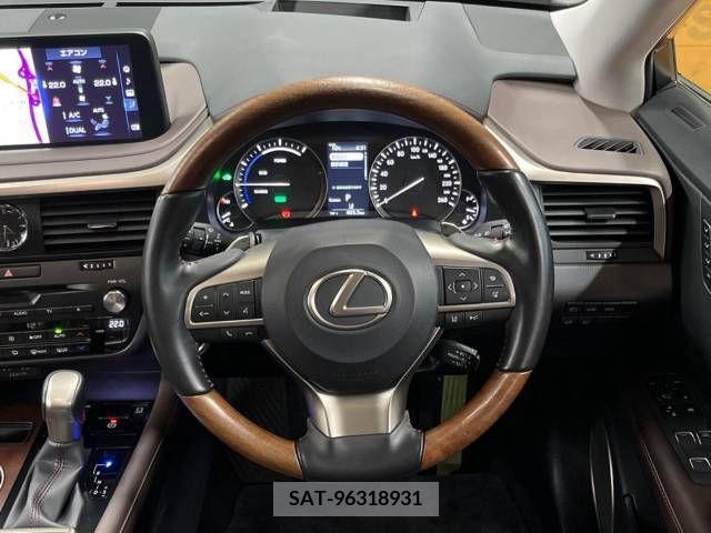 Lexus RX 2020-04 215841-11