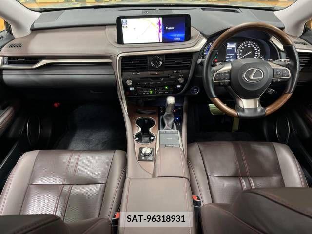 Lexus RX 2020-04 215841-1
