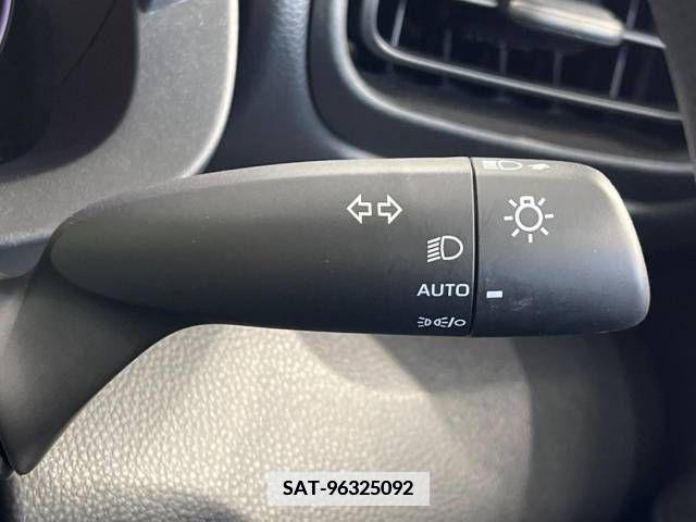 Toyota YARIS 2023-03 371459-5