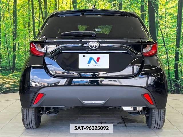 Toyota YARIS 2023-03 371459-15