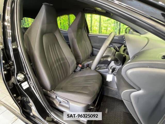 Toyota YARIS 2023-03 371459-8