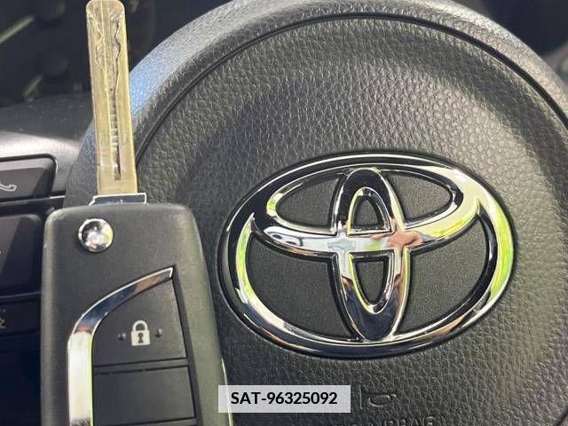 Toyota YARIS 2023-03 371459-7