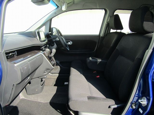Daihatsu MOVE CUSTOM 2018-04 4875-18