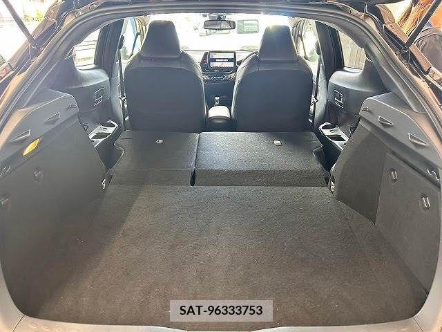 Toyota C-HR 2018-01 343291-13