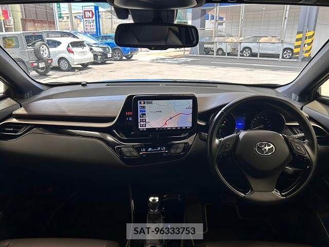 Toyota C-HR 2018-01 343291-1