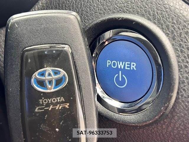 Toyota C-HR 2018-01 343291-7