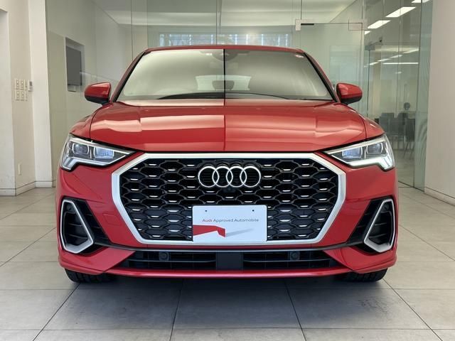 Audi Q3 2021-04 20949-2