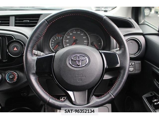 Toyota VITZ 2011-11 382824-14