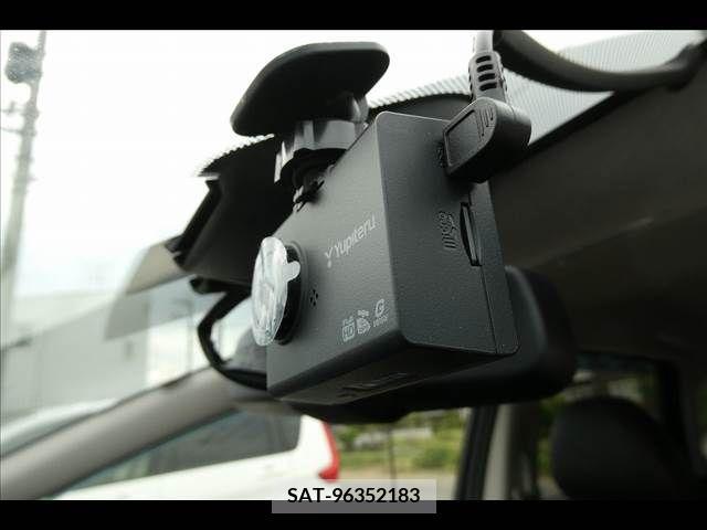 Nissan NOTE 2014-02 280117-7