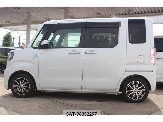 Toyota Pixis Mega 2019-04 310515-6