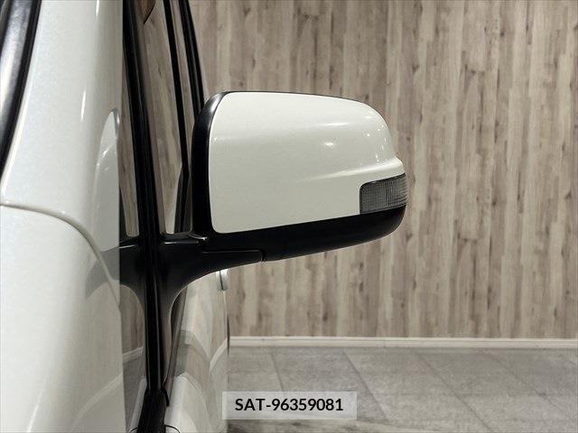 Nissan SERENA 2009-08 367629-27