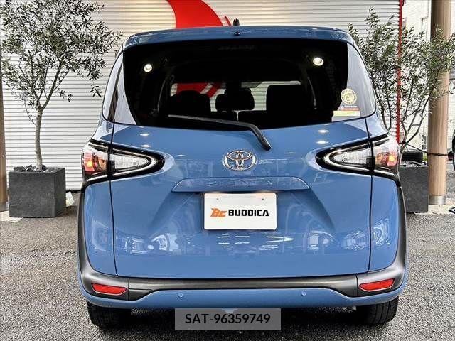 Toyota SIENTA 2021-11 325973-10