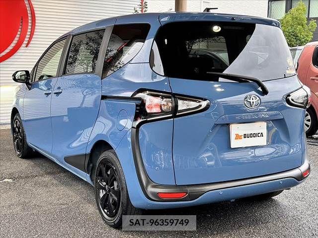 Toyota SIENTA 2021-11 325973-12