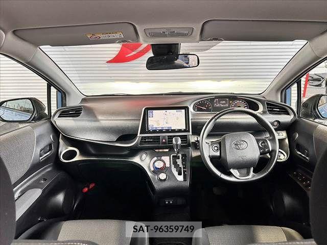 Toyota SIENTA 2021-11 325973-1