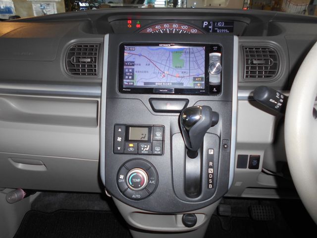 Daihatsu TANTO 2015-02 190717-13