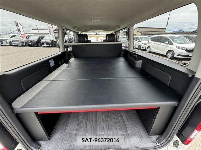 Toyota REGIUSACE VAN 2013-03 324743-18