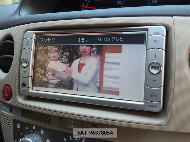 Toyota SIENTA 2013-10 313762-4