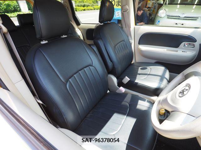 Toyota SIENTA 2013-10 313762-10