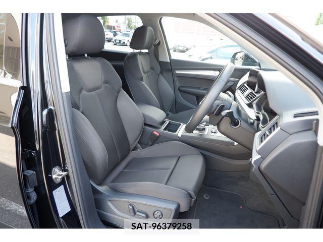 Audi Q5 2021-04 371741-12