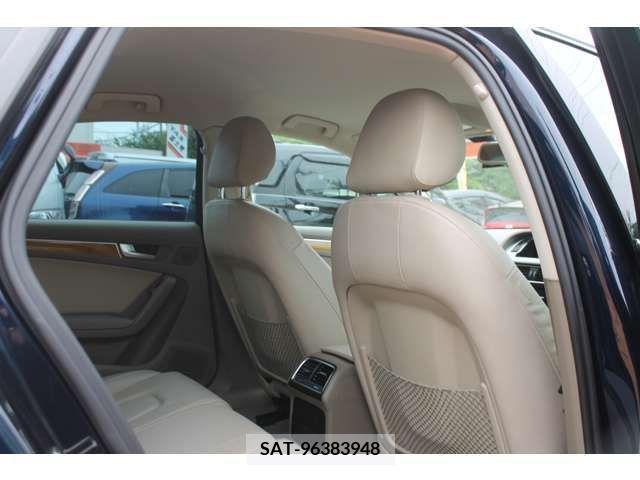 Audi A4 2010-09 292571-1