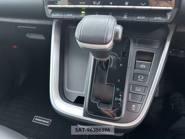 Toyota NOAH 2023-09 343898-22