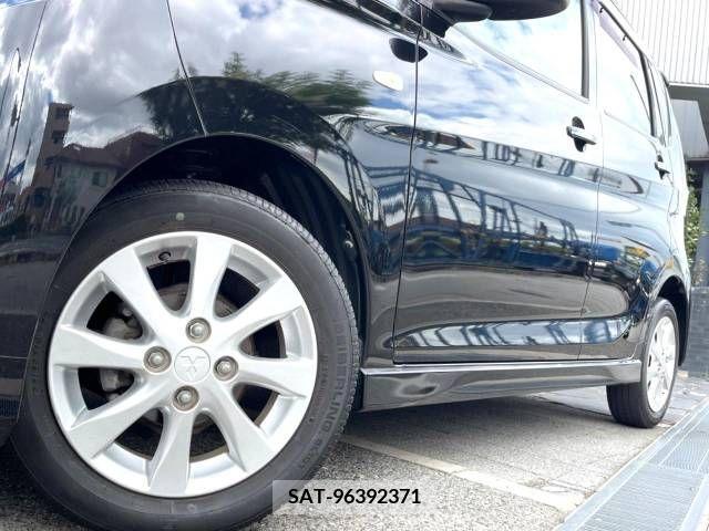 Mitsubishi EK CUSTOM 2013-09 359570-7