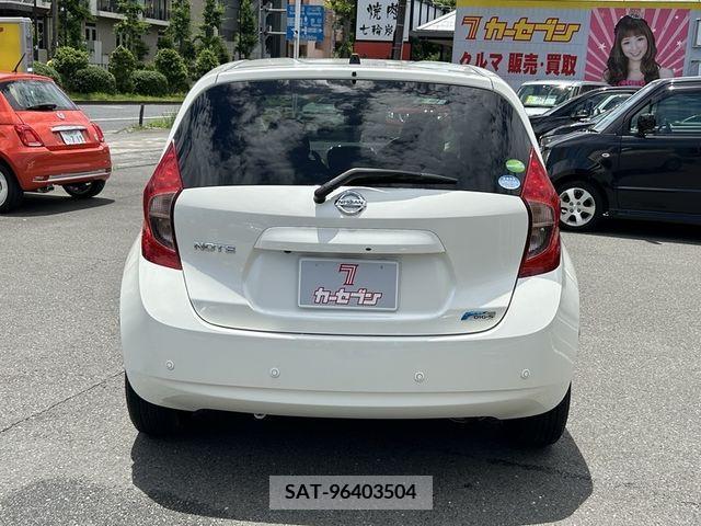 Nissan NOTE 2015-10 302385-5
