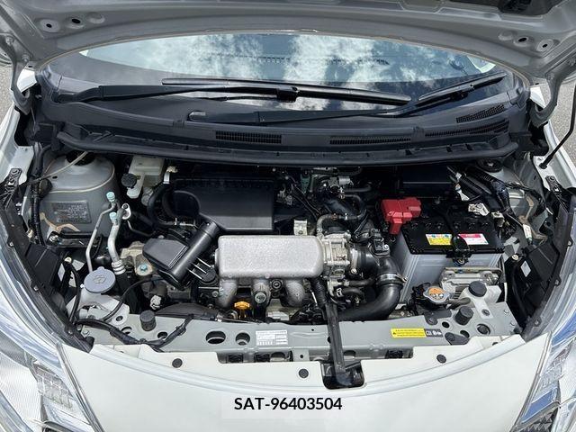Nissan NOTE 2015-10 302385-9