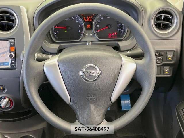 Nissan NOTE 2015-01 349275-11