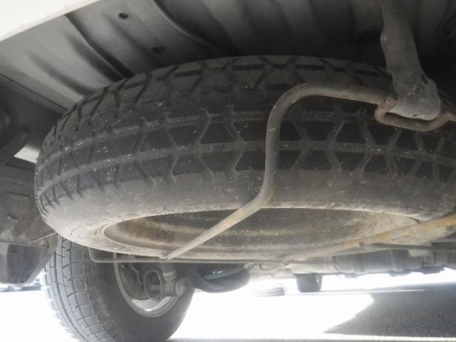 Toyota ALPHARD 2005-04 8932-13