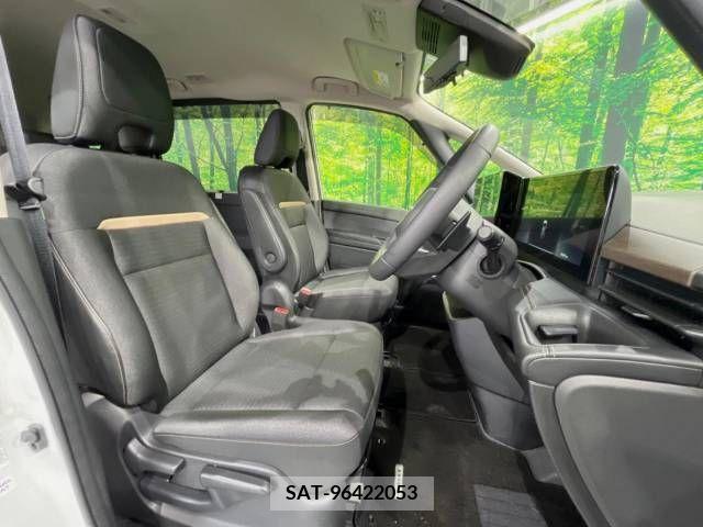 Nissan SERENA 2023-05 340031-8
