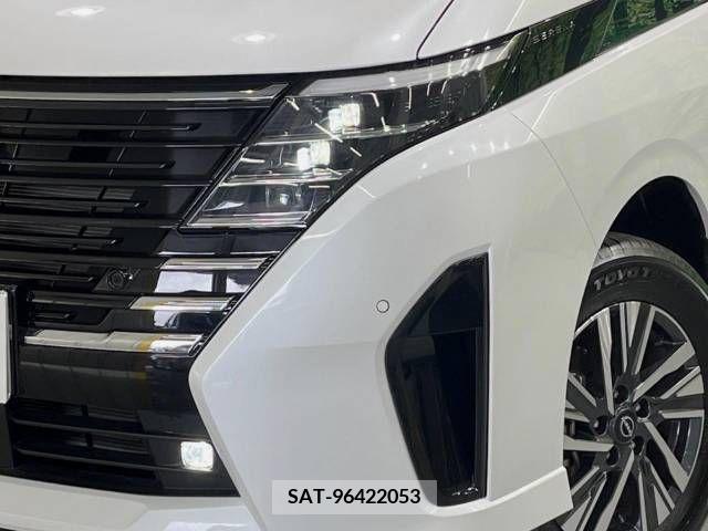 Nissan SERENA 2023-05 340031-13
