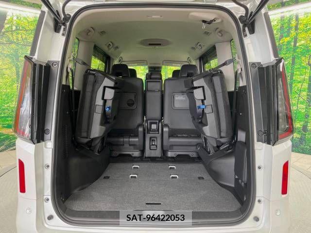 Nissan SERENA 2023-05 340031-11