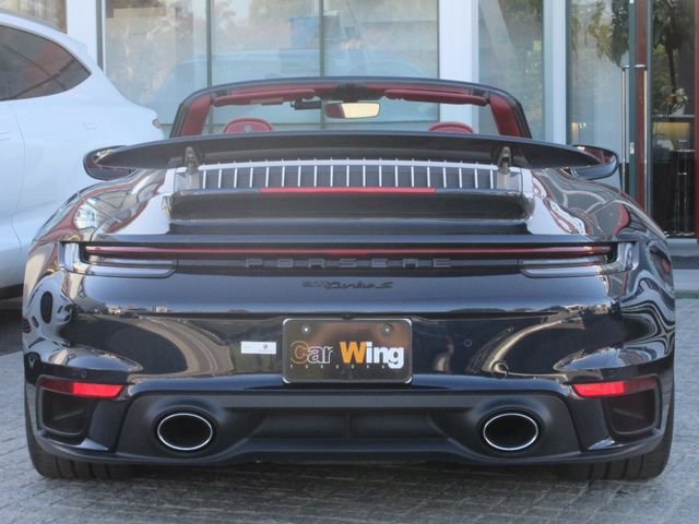 Porsche 911 2021-01 8871-11